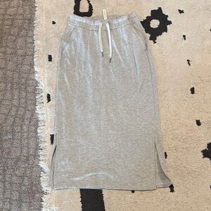 Lululemon Athletica “bound to bliss” skirt